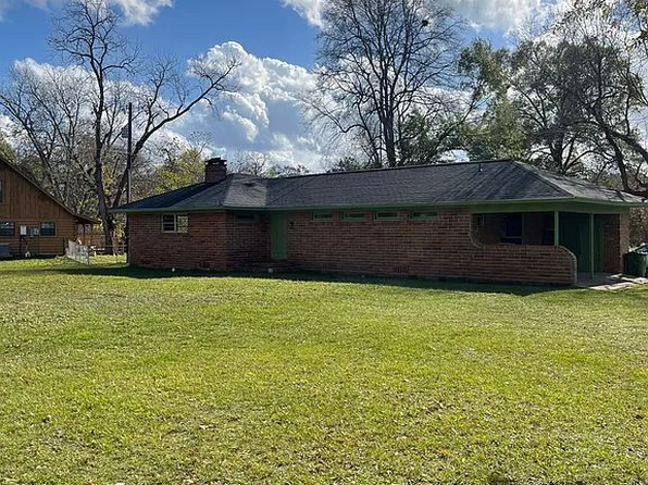 527 W Main St, Garrison, TX 75946