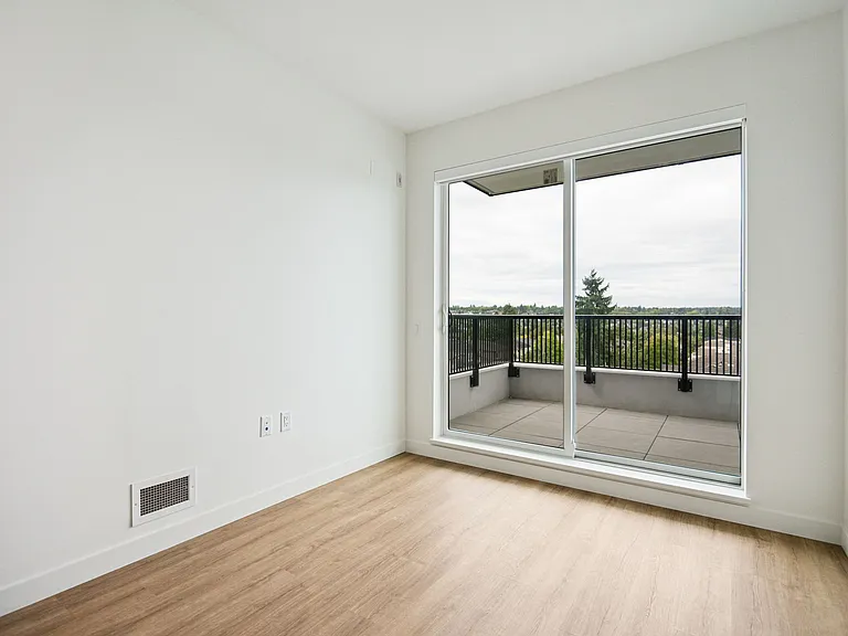3619 Arbutus St — Photo 11