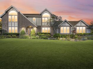 1701 Boulder Ct, Waukesha, WI
