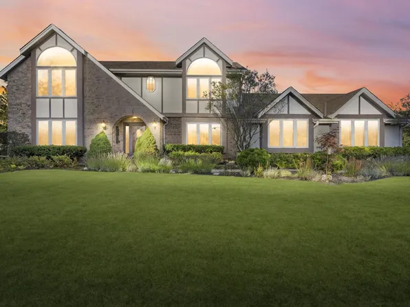 1701 Boulder COURT, Waukesha, WI 53189