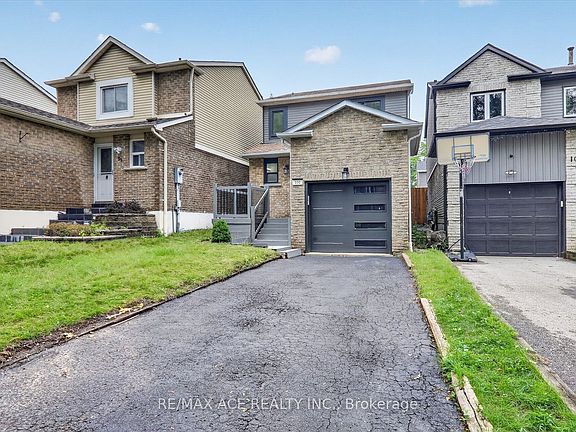 3rd image of 101 Greenfield Cres
