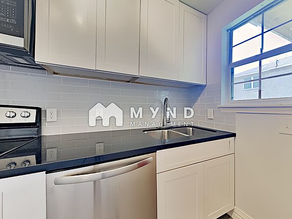 5th image of 3603 Bastrop St Unit 2