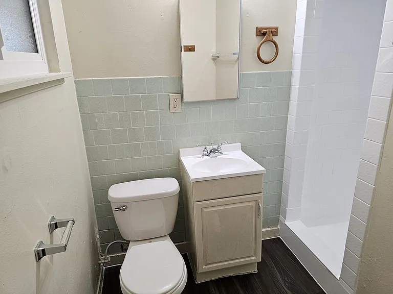 6641 Mitad Ct — Photo 16