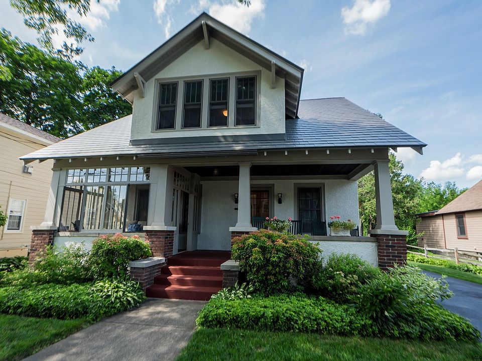 1st image of 259 Caroline St