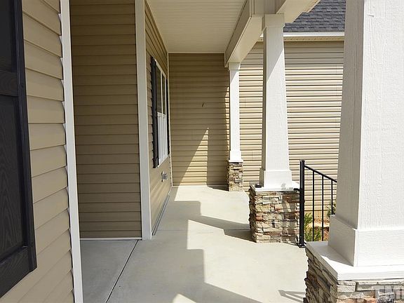 3rd image of 404 Brazil Nut Ln