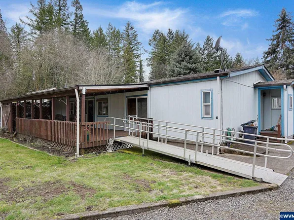 554 SE 6th Ave, Mill City, OR 97360