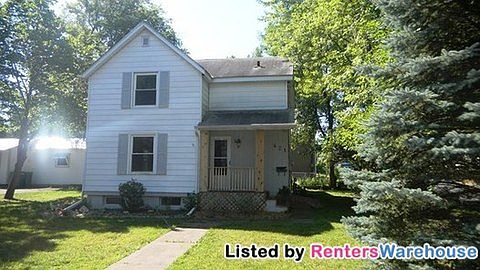 1st image of 421 Churchill St W