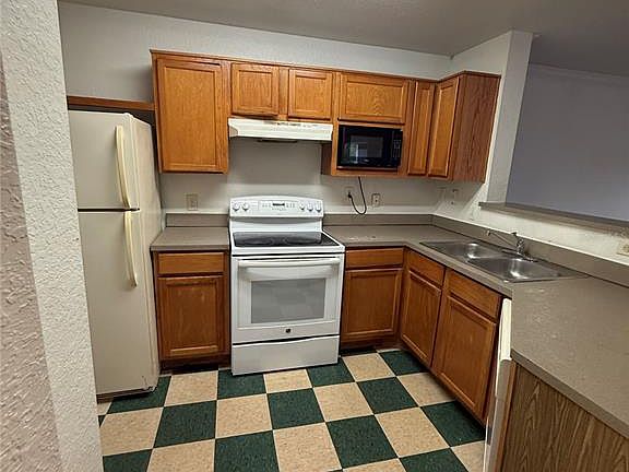 2nd image of 3712 Castle Pines Ln APT 4137