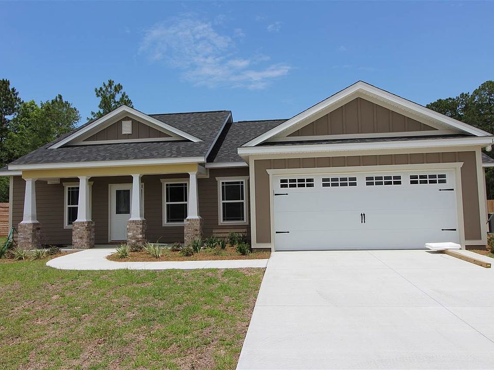1st image of 16 Parkside Cir