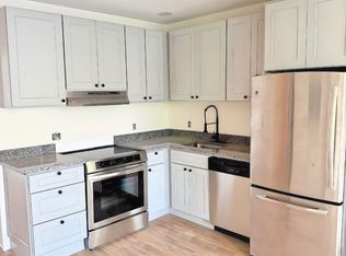1647 5th Ave, Troy, NY 12180