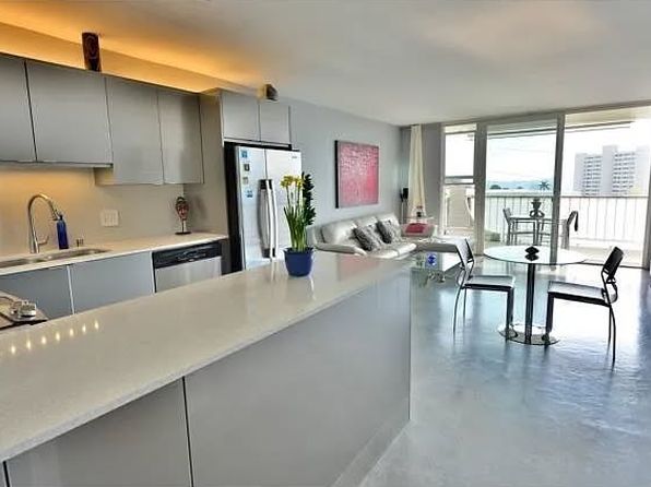670 Prospect St APT 712