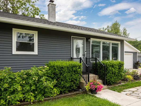 1022 Centre St, Traverse City, MI 49686