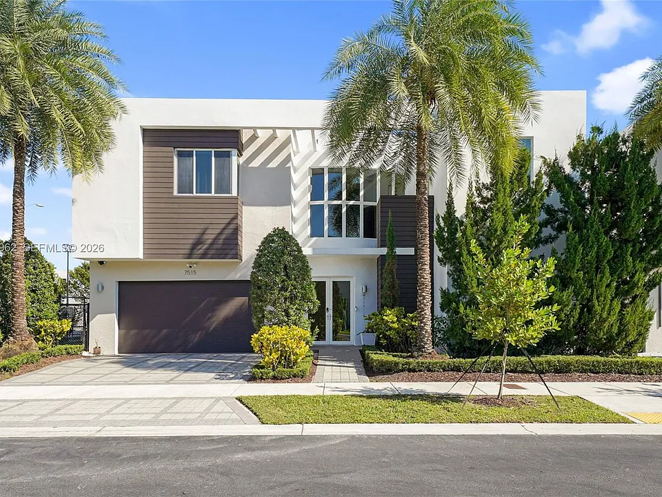 7515 NW 99th Ave
