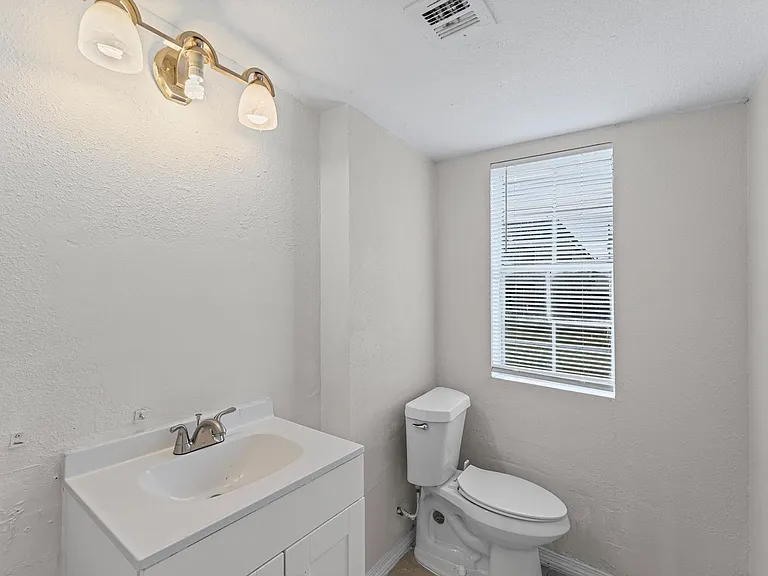 12208 Ormandy St — Photo 19