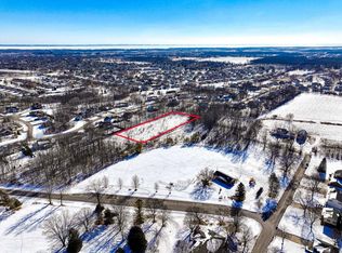 Stanford Dr, Neenah, WI 54956