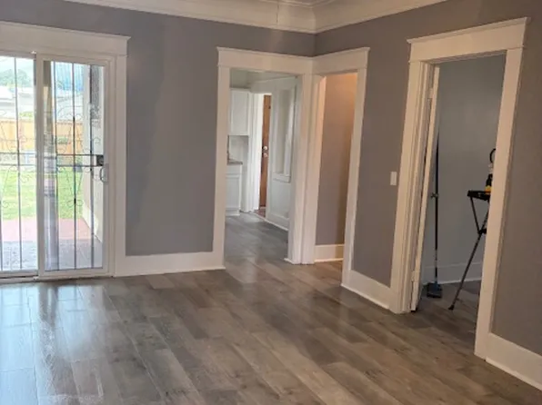 201 W 85th Pl, Los Angeles, CA 90003