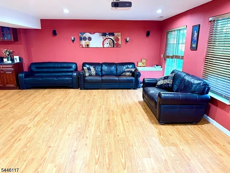 38 Gordon Cir — Photo 22