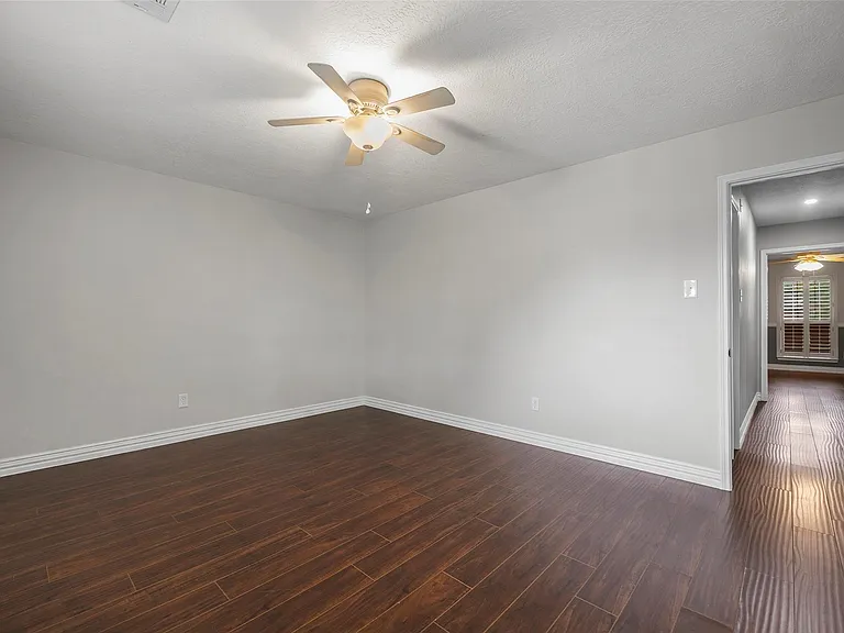 7914 Millbrook Dr — Photo 27