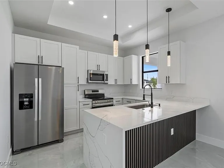 1130 Ivan Ave S — Photo 12