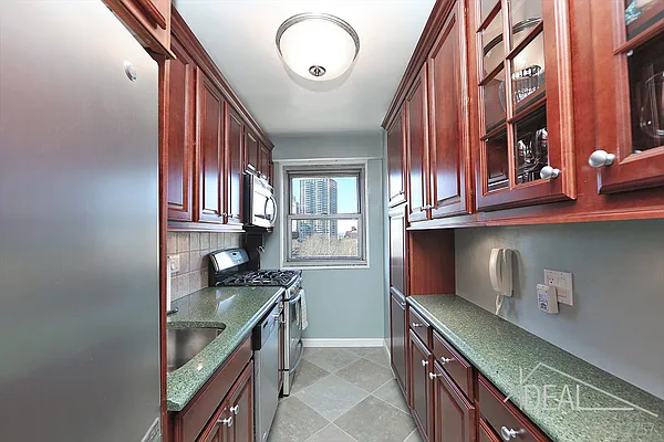 Sold by Ideal Properties Group | media 12