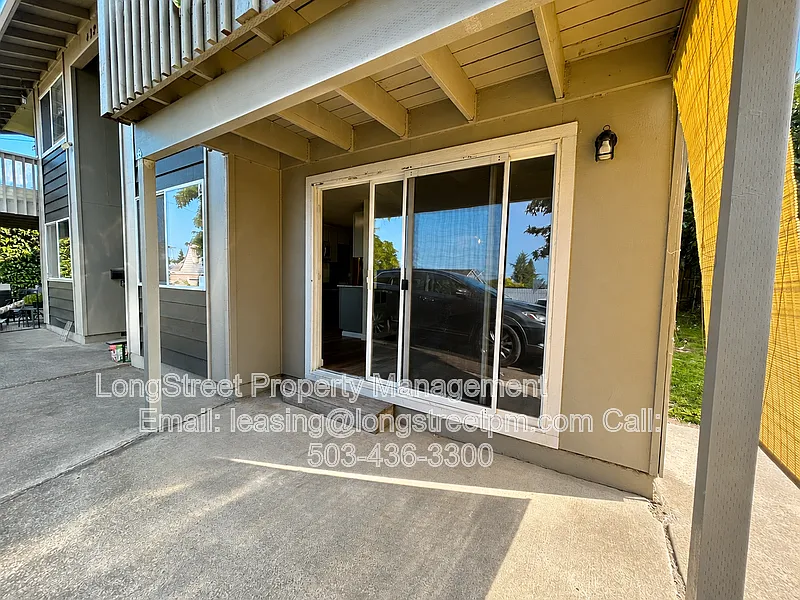 2 bed, 1.0 bath, 850 sqft, $1,395 — Photo 2