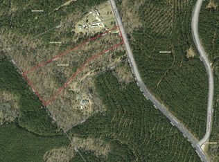 1415 Ridge Rd, Hodges, SC 29653