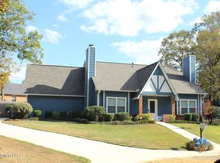 104 Oak Cir, Clinton, MS 39056