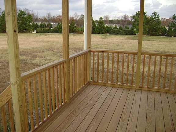 4th image of 84 Radcliffe Ct