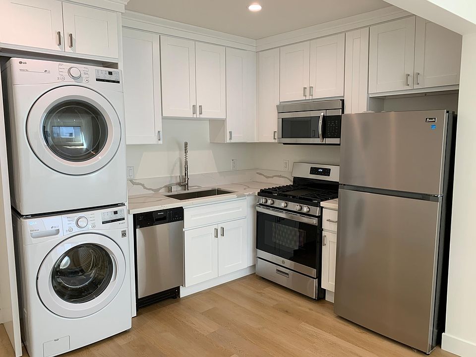 Full kitchen with all new appliances