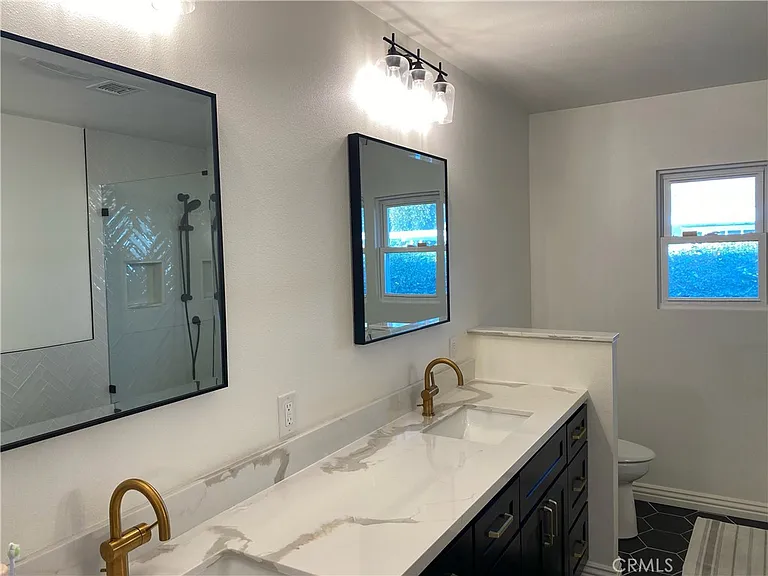 13692 Rushmore Ln — Photo 10