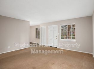 3824 E Country Club Rd APT A, Winston Salem, NC 27104