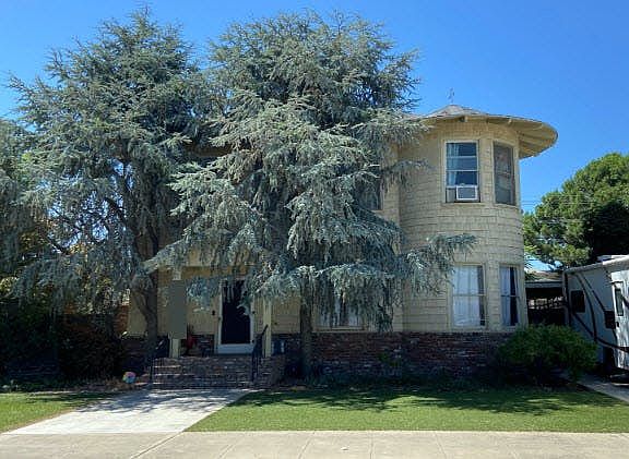 1st image of 2427 19th St