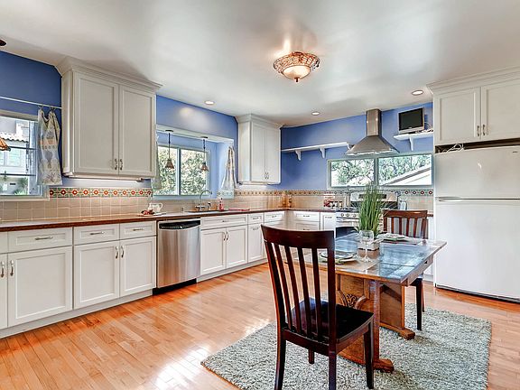 5th image of 2355 Willow St