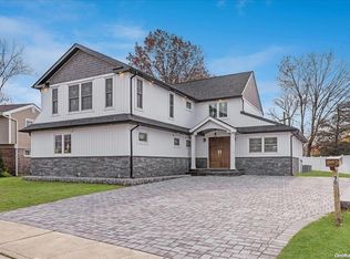 70 Joyce Rd, Plainview, NY 11803