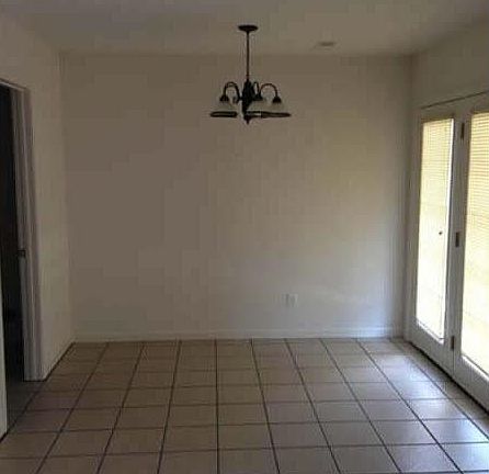 3rd image of 1747 Skyline Dr APT 42