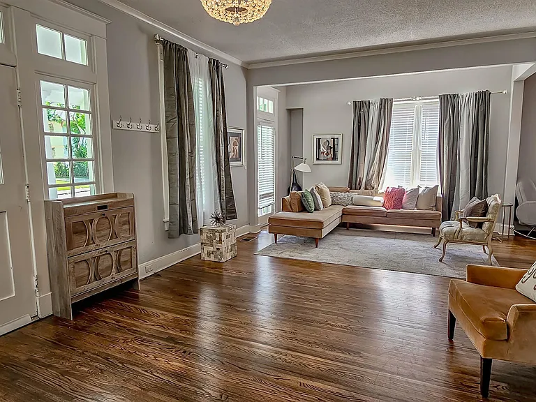 1389 Agnes Pl — Photo 9