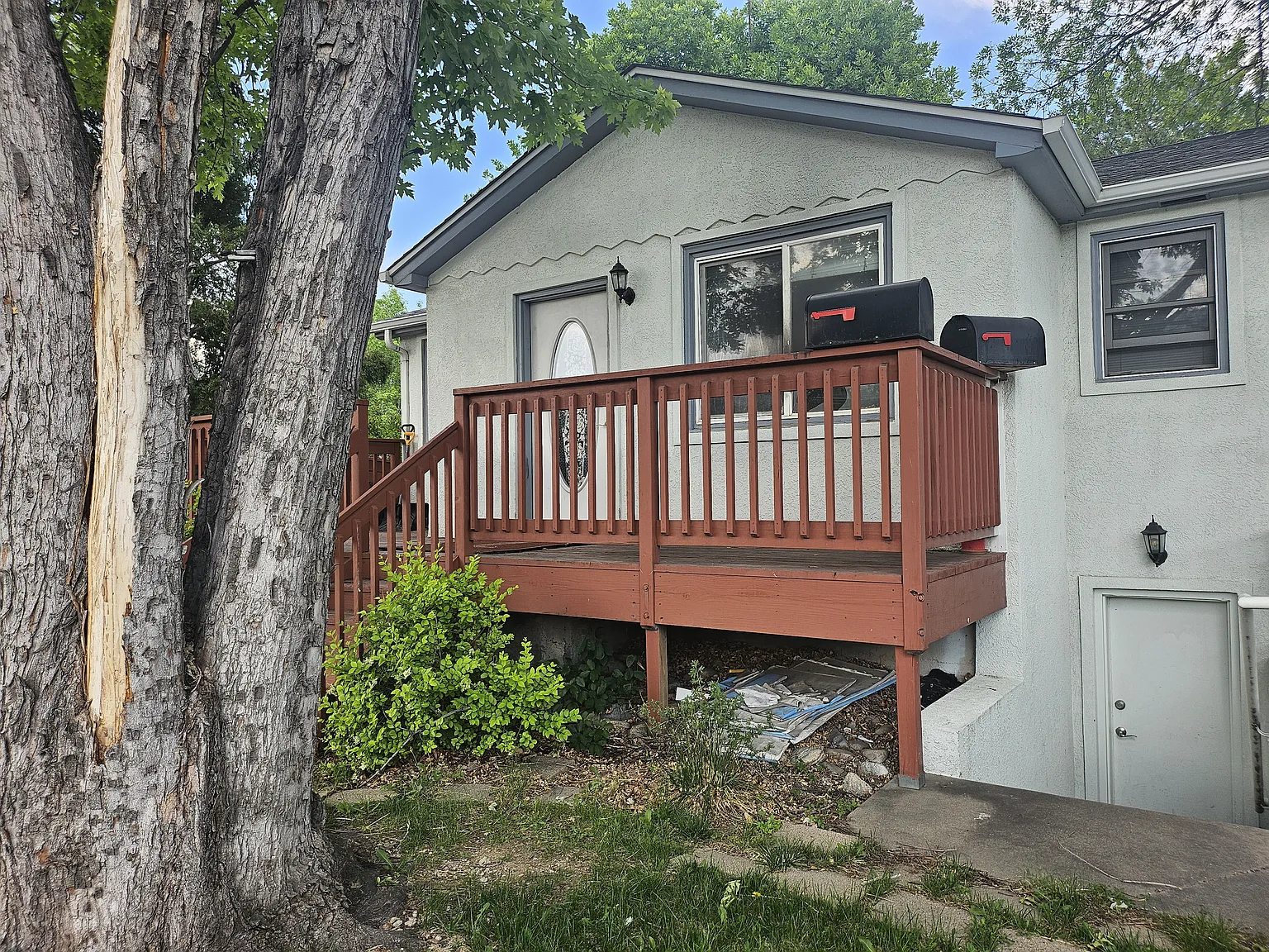 5 bed, $3,300 — Photo 1