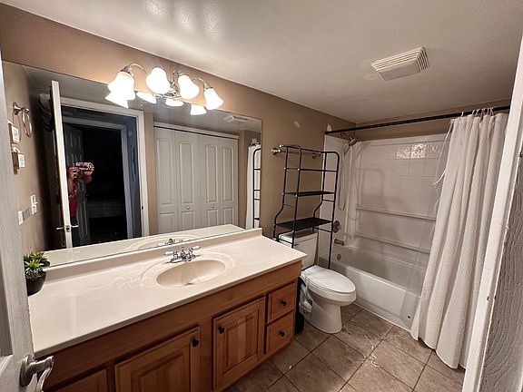 4th image of 1514 Georgia Ct Unit D