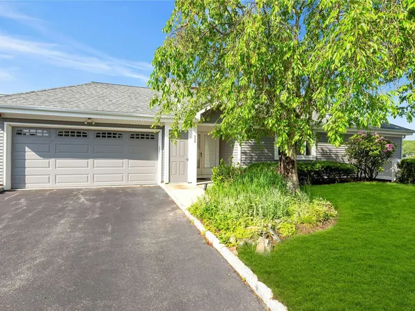 (undisclosed Address), Moriches, NY 11955