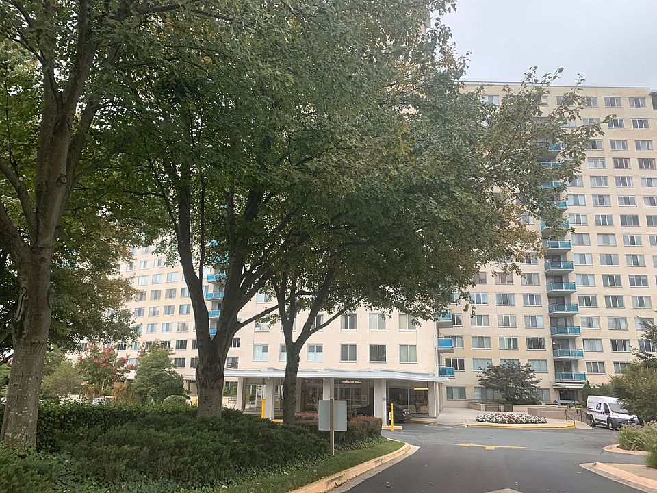2nd image of 10500 Rockville Pike Unit 712