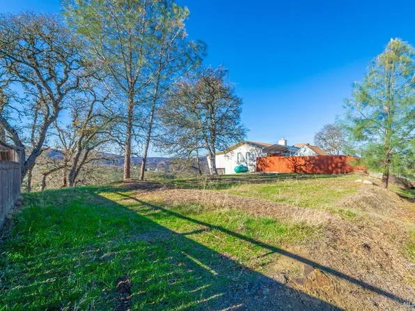909 Cape Cod Court, Napa, CA 94558