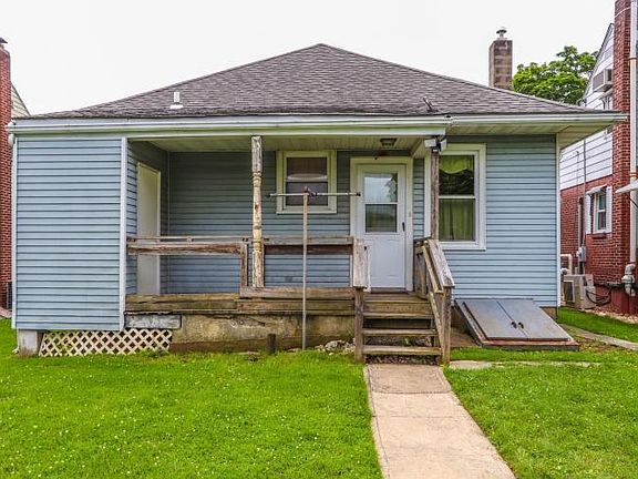 4th image of 235 Aurora St