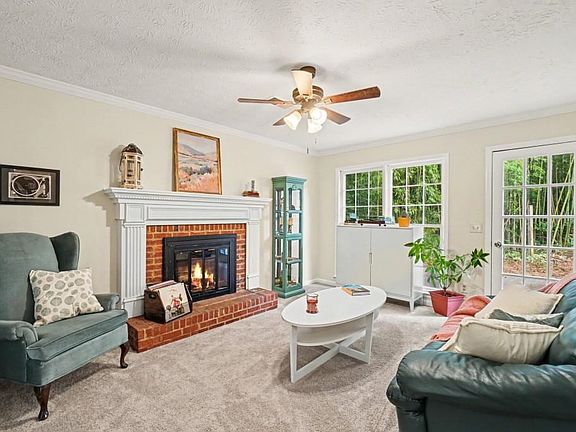 2nd image of 4440 Oklahoma Way NW
