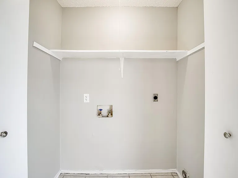 8419 Riverstone Dr #D — Photo 16