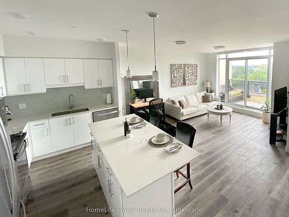 5th image of 399 Queen St S #608