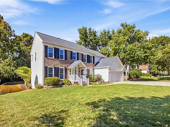 3rd image of 3609 Blairwood St