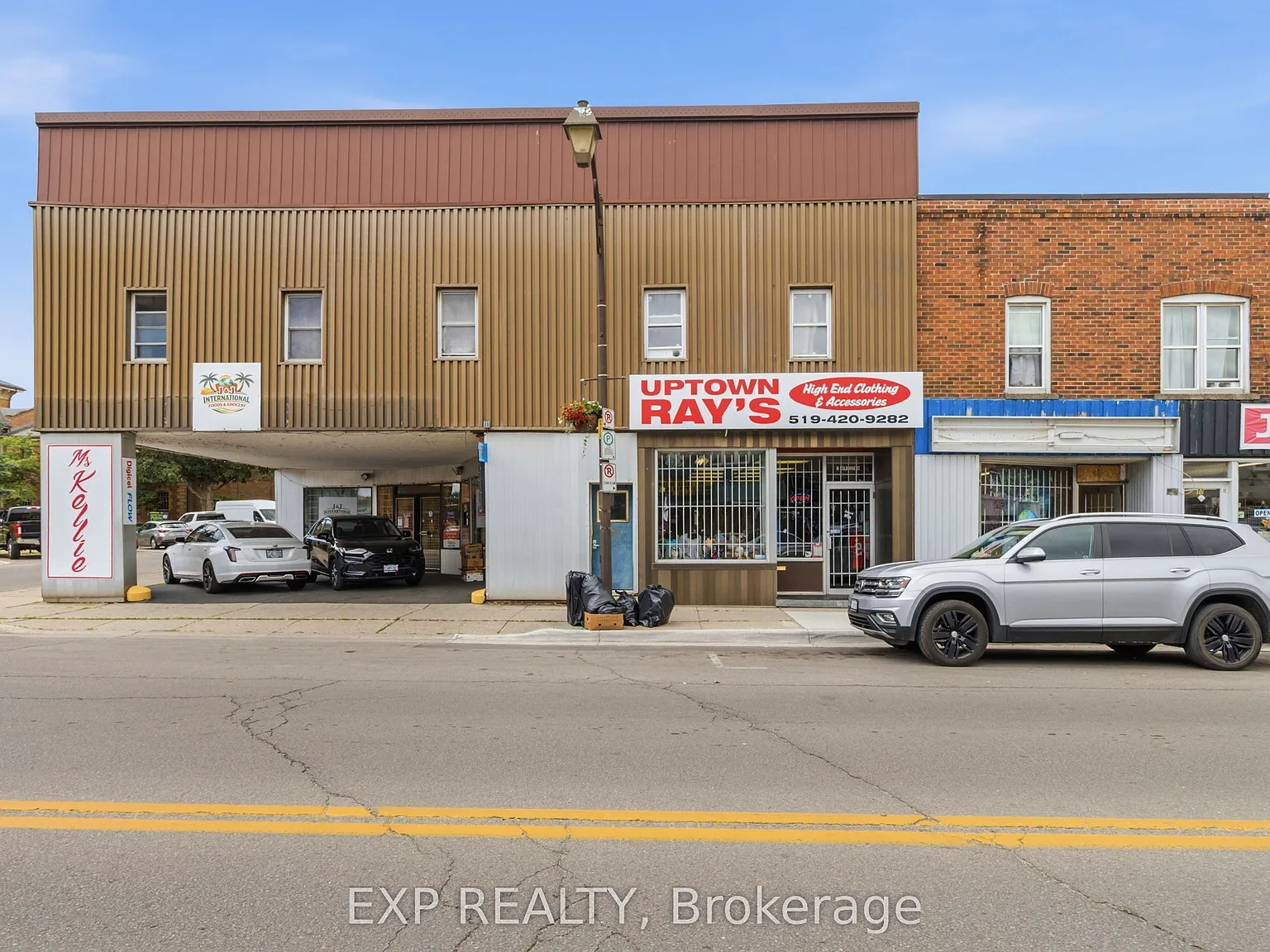 2 bed, $1,700 — Photo 2