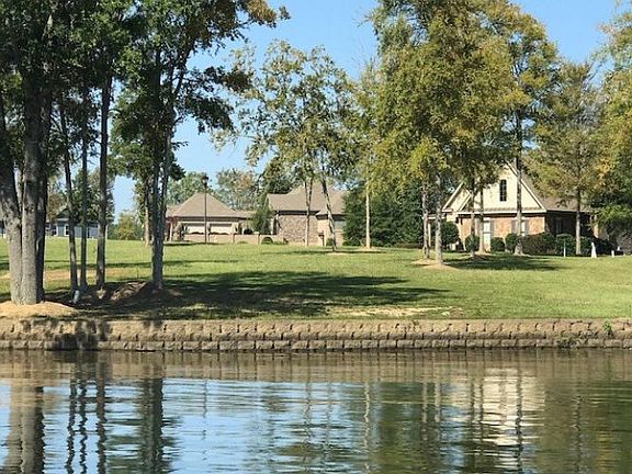4th image of 124 Gardenia Dr