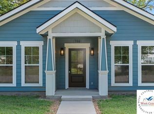 706 N Main St, Urich, MO 64788