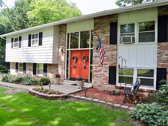 2nd image of 12231 Skyview Dr